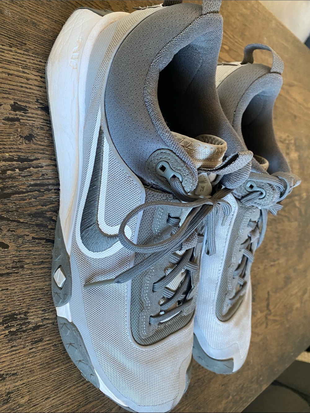 Nike Men’s Athletic Shoes Gray and White
